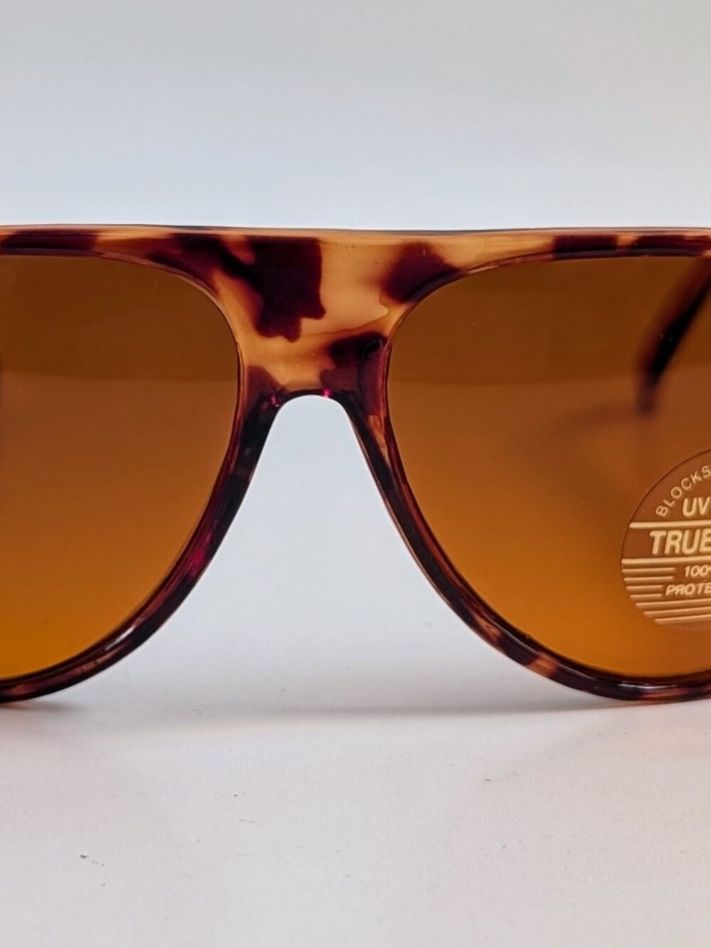 (NWT) Vintage 90's Kids Plastic Aviator Sports Sunglasses (S. Tortoise)